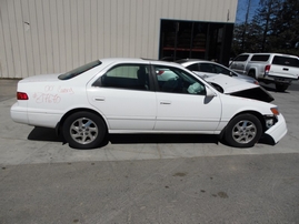 2000 TOYOTA CAMRY LE WHITE 3.0L AT Z17670